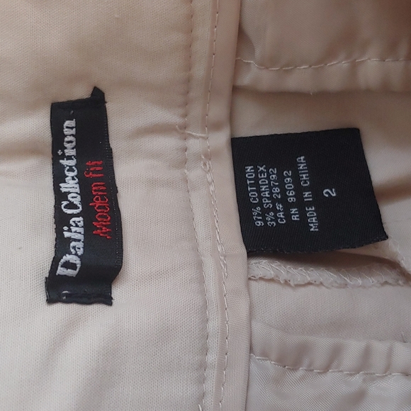 Dalia Collection khaki modern fit capris size 2 - Picture 4 of 8